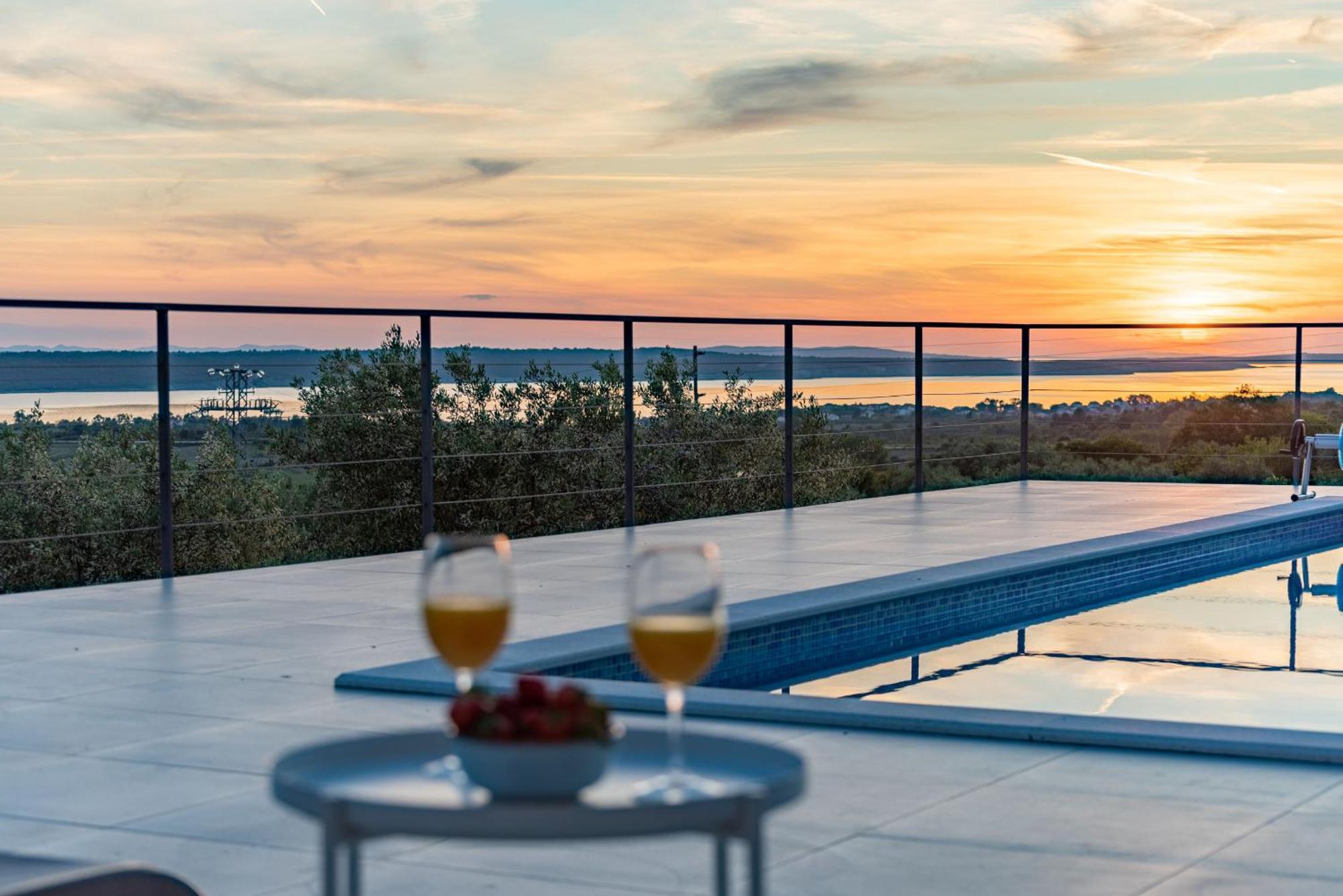 Villa Suton Zadarvillas Podvrsje Екстериор снимка